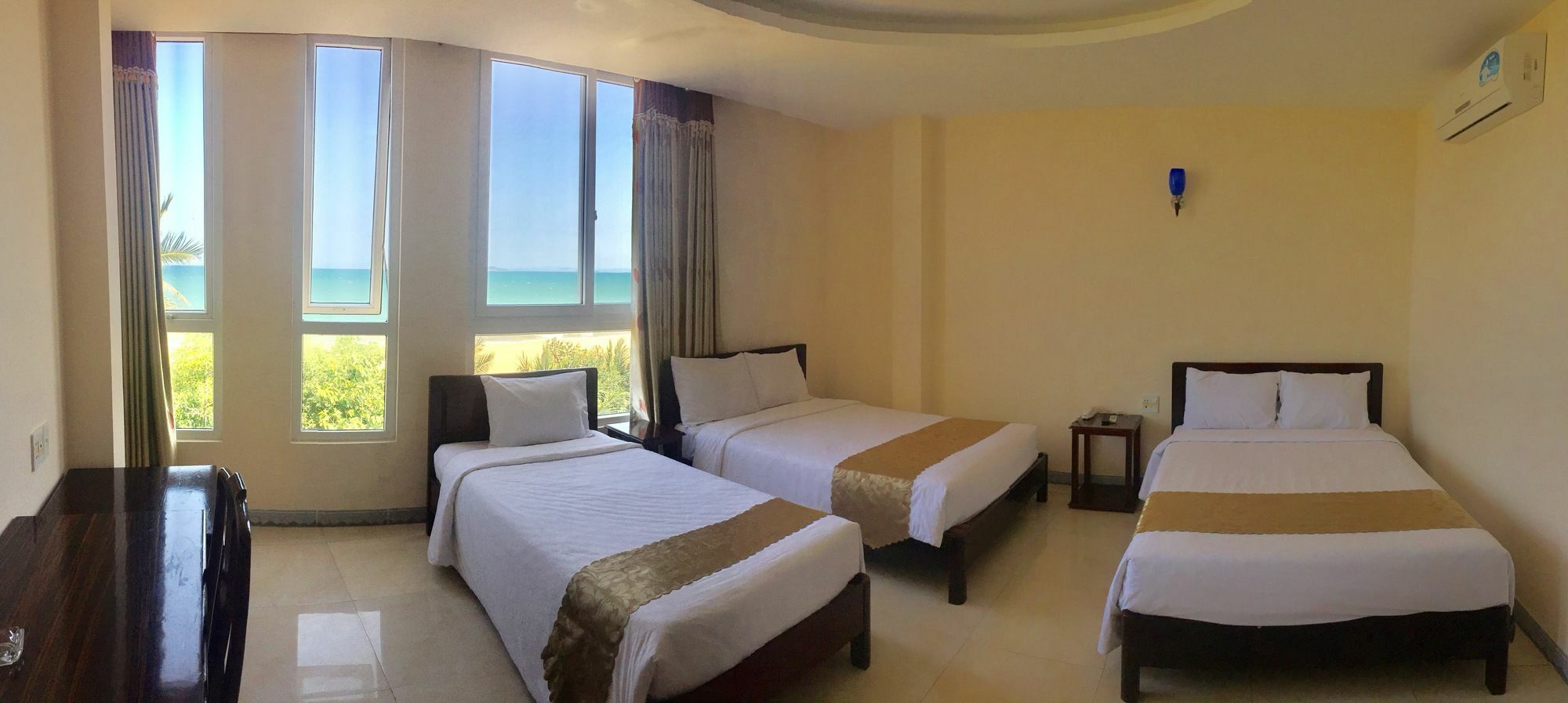 Hong Phuc Hotel Quy Nhon Bagian luar foto